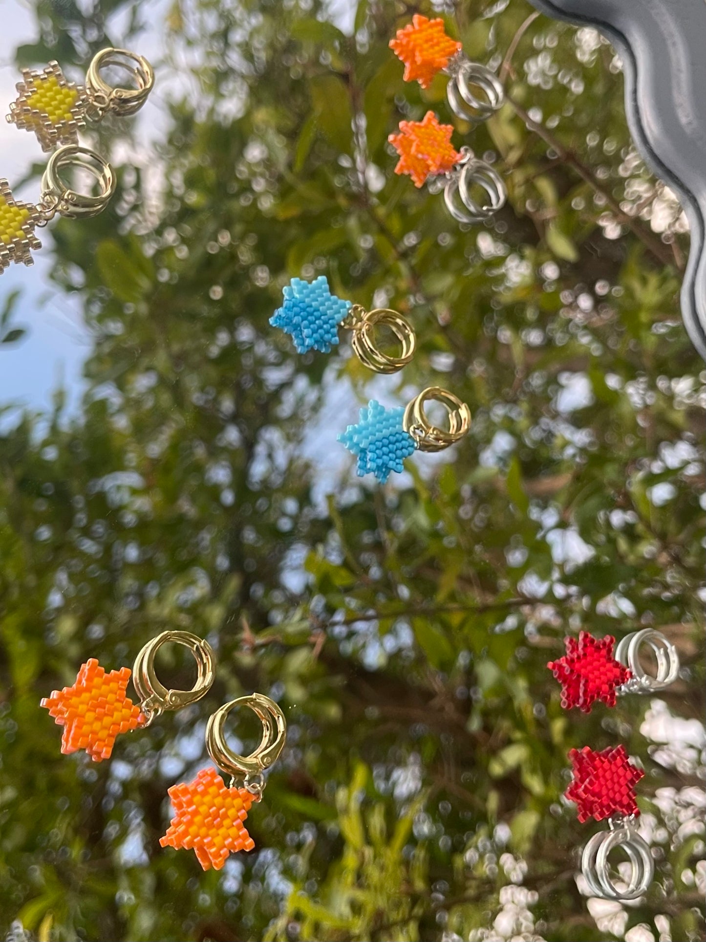 Estrellitas - Star Earrings