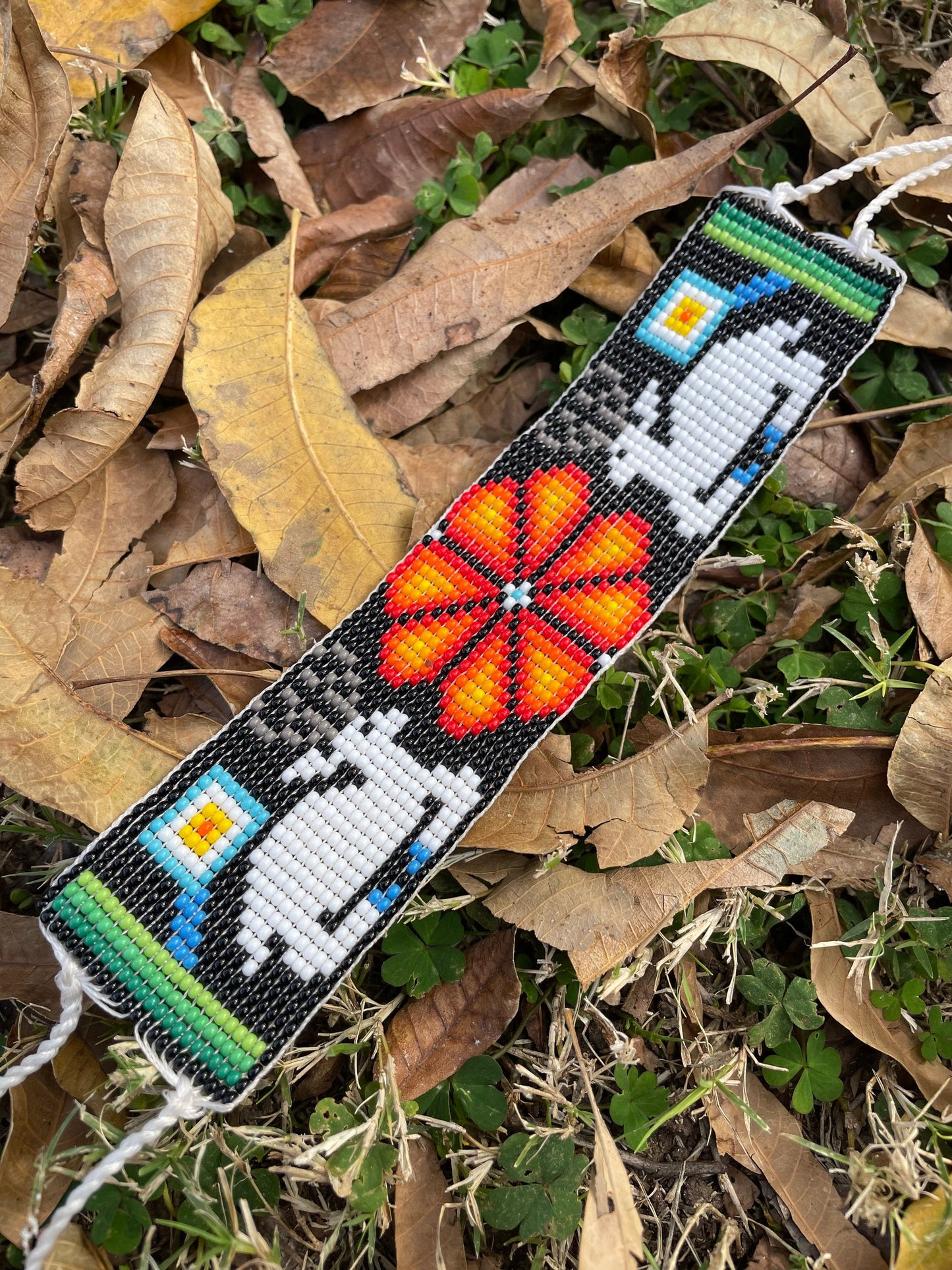 Venado y Peyote Bracelet- Color Fuego