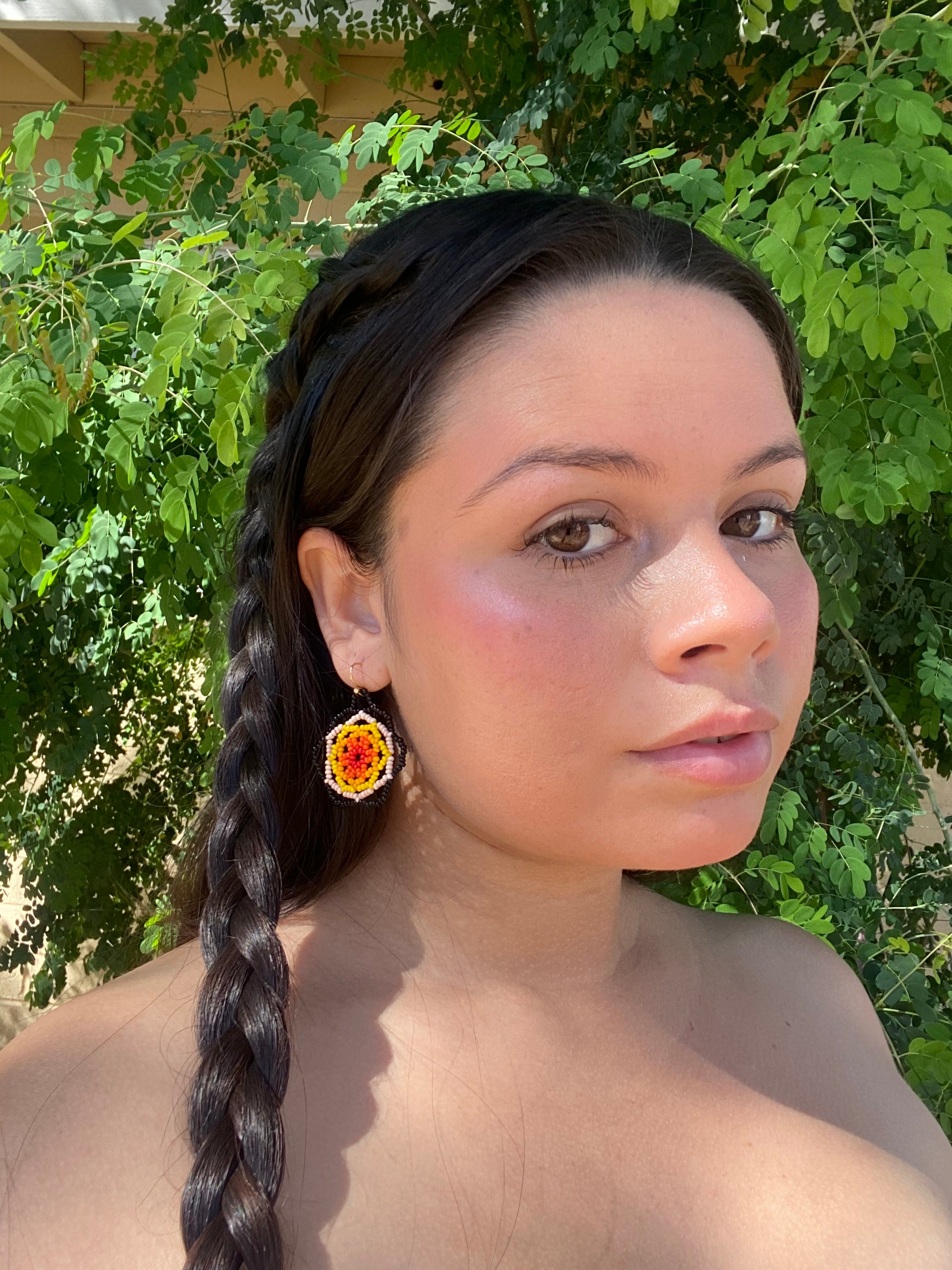 Flor Atrapasueños Solar - Purple & Pink Huichol Flower Beadwork Earrings