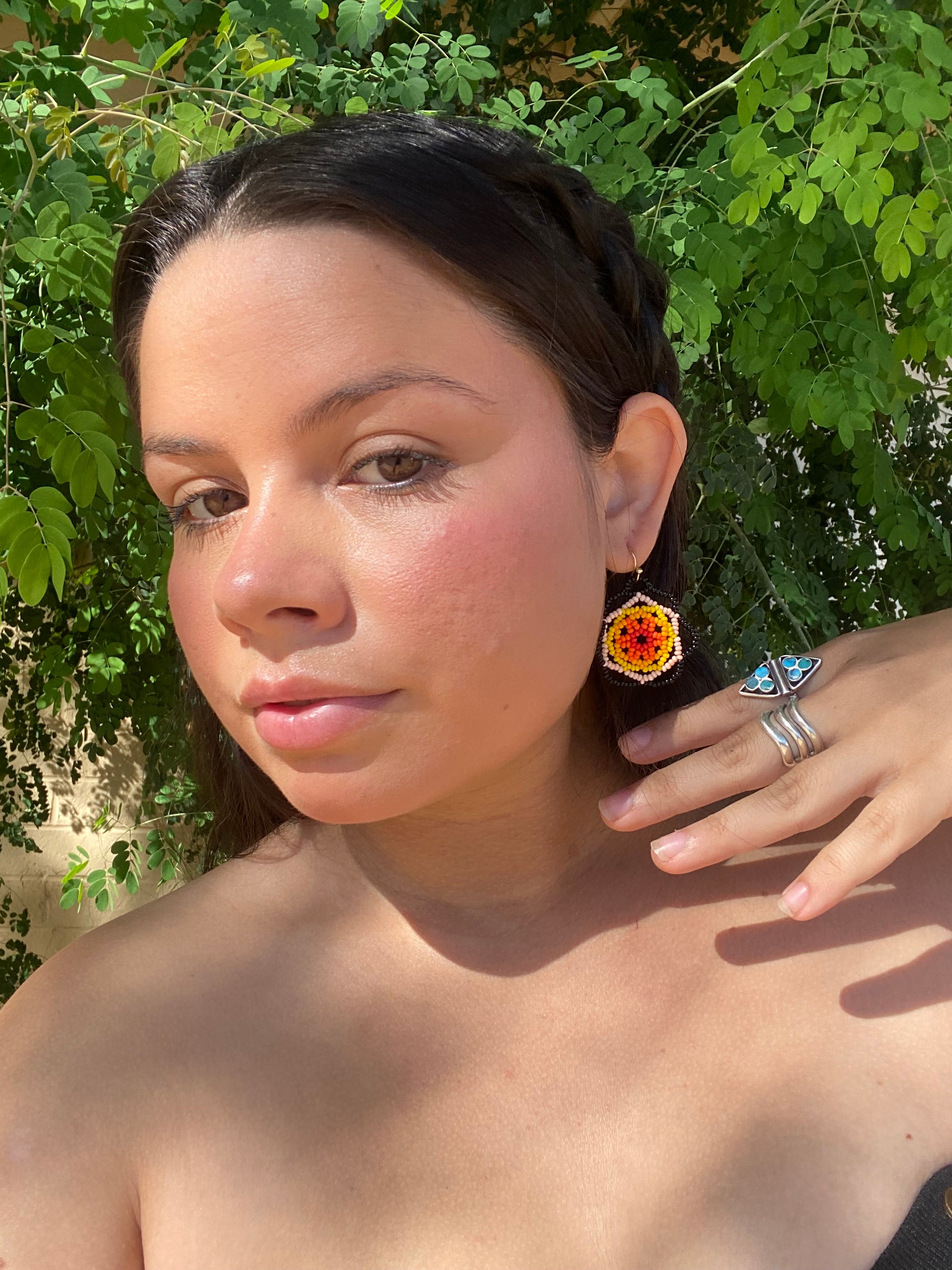 Flor Atrapasueños Solar - Purple & Pink Huichol Flower Beadwork Earrings
