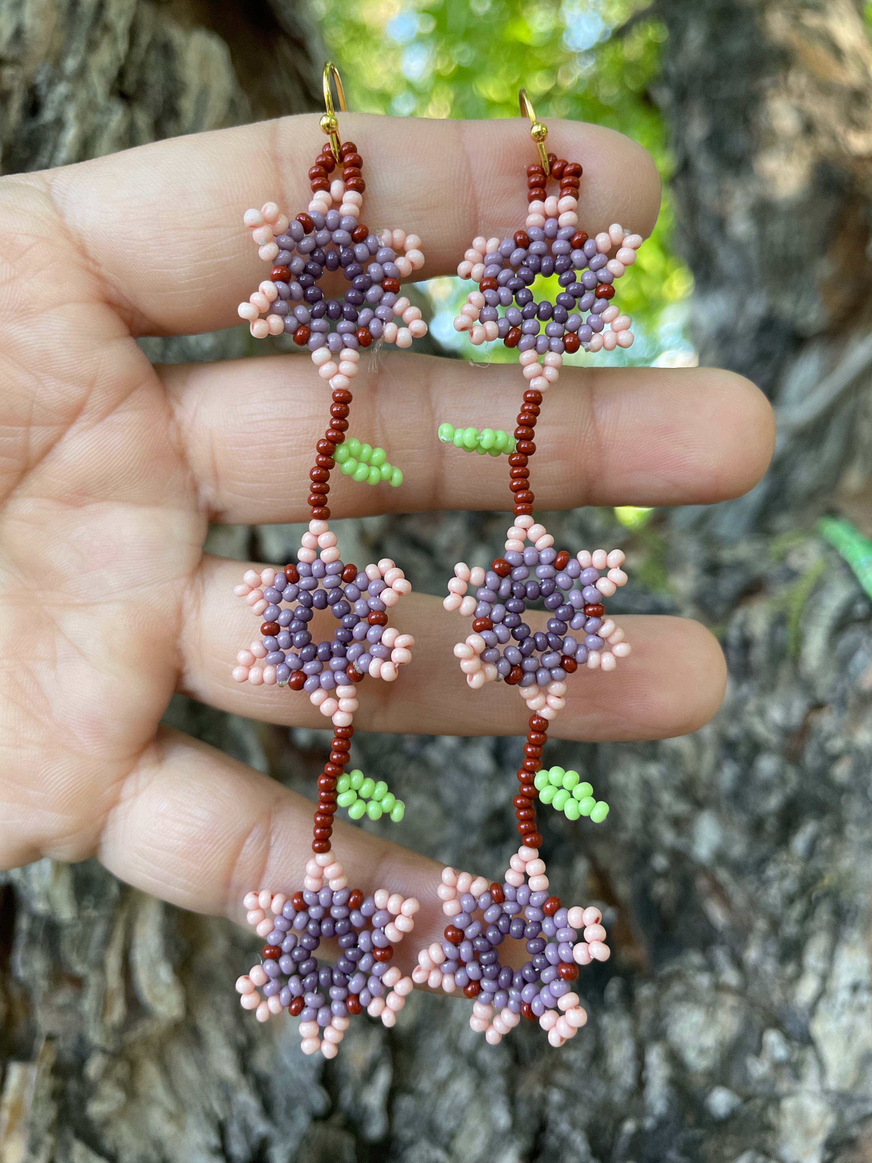 Cadena de Flores - Soft Purple Huichol Flower Beadwork Earrings