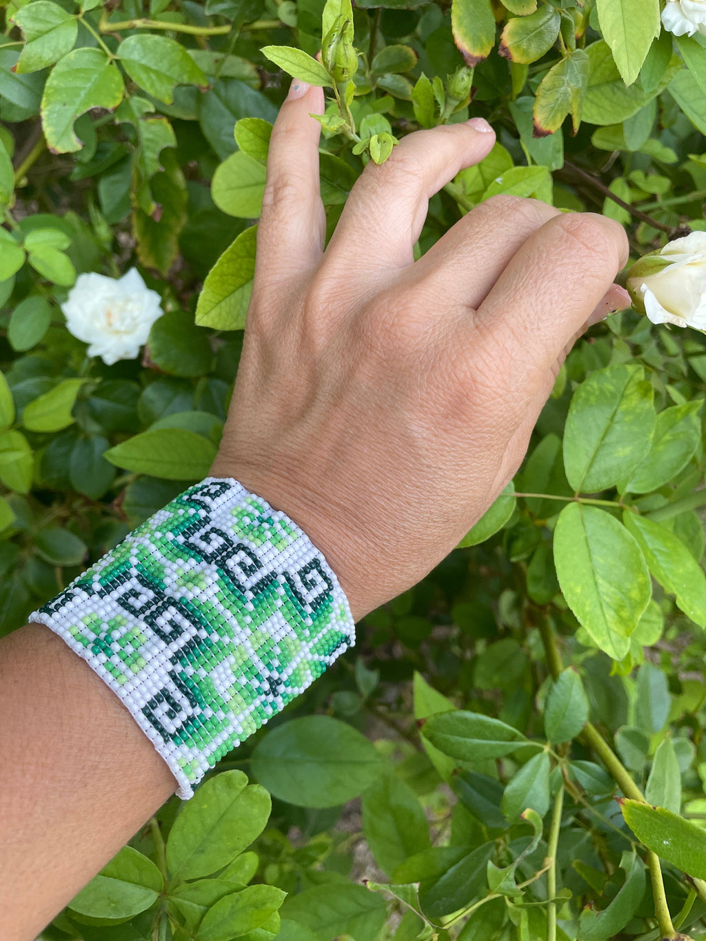 Cactus de Luz - White and Green Huichol Loom Beadwork Bracelet