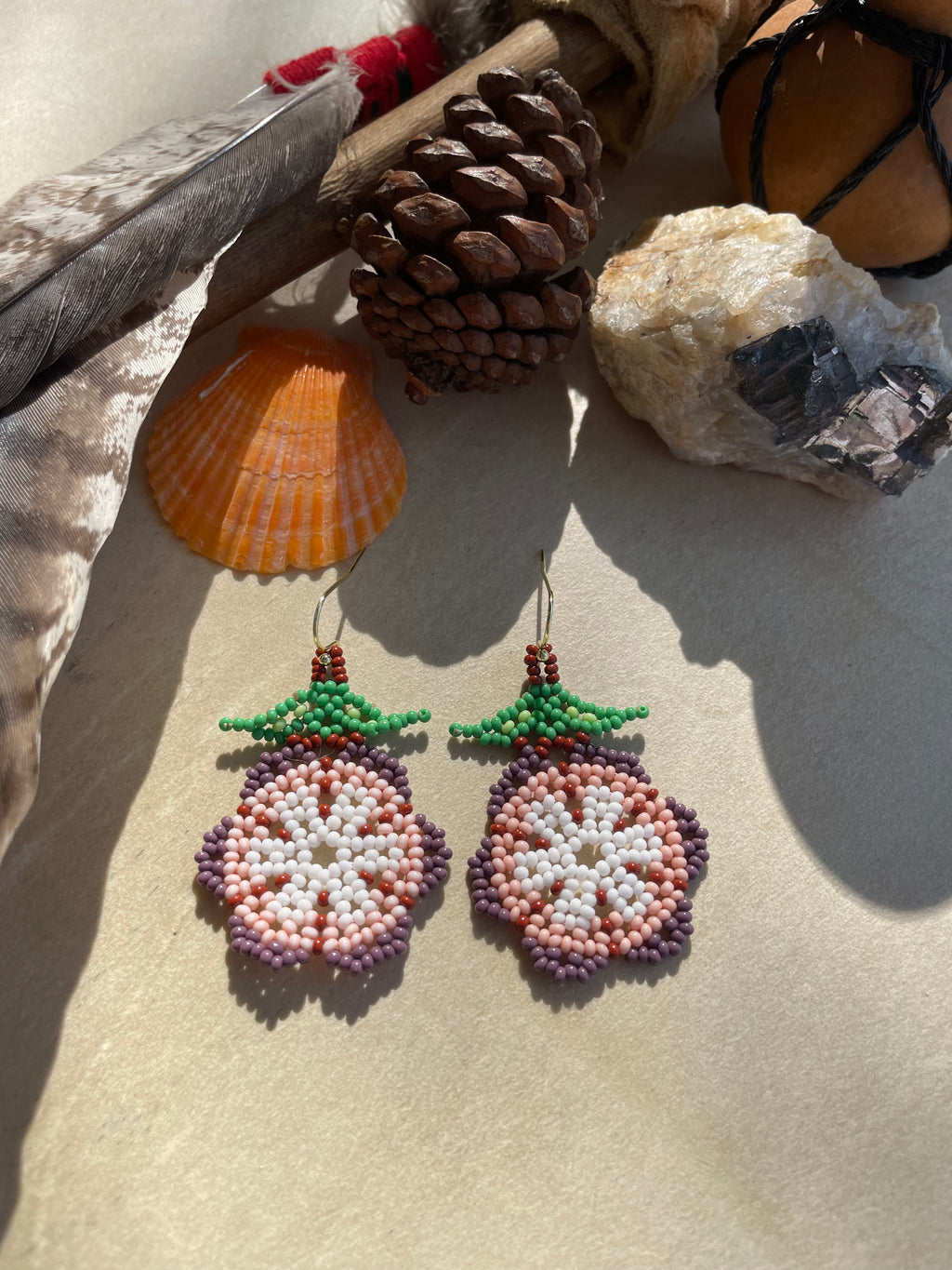 Flor del Campo - Purple & Pink Huichol Flower Beadwork Earrings