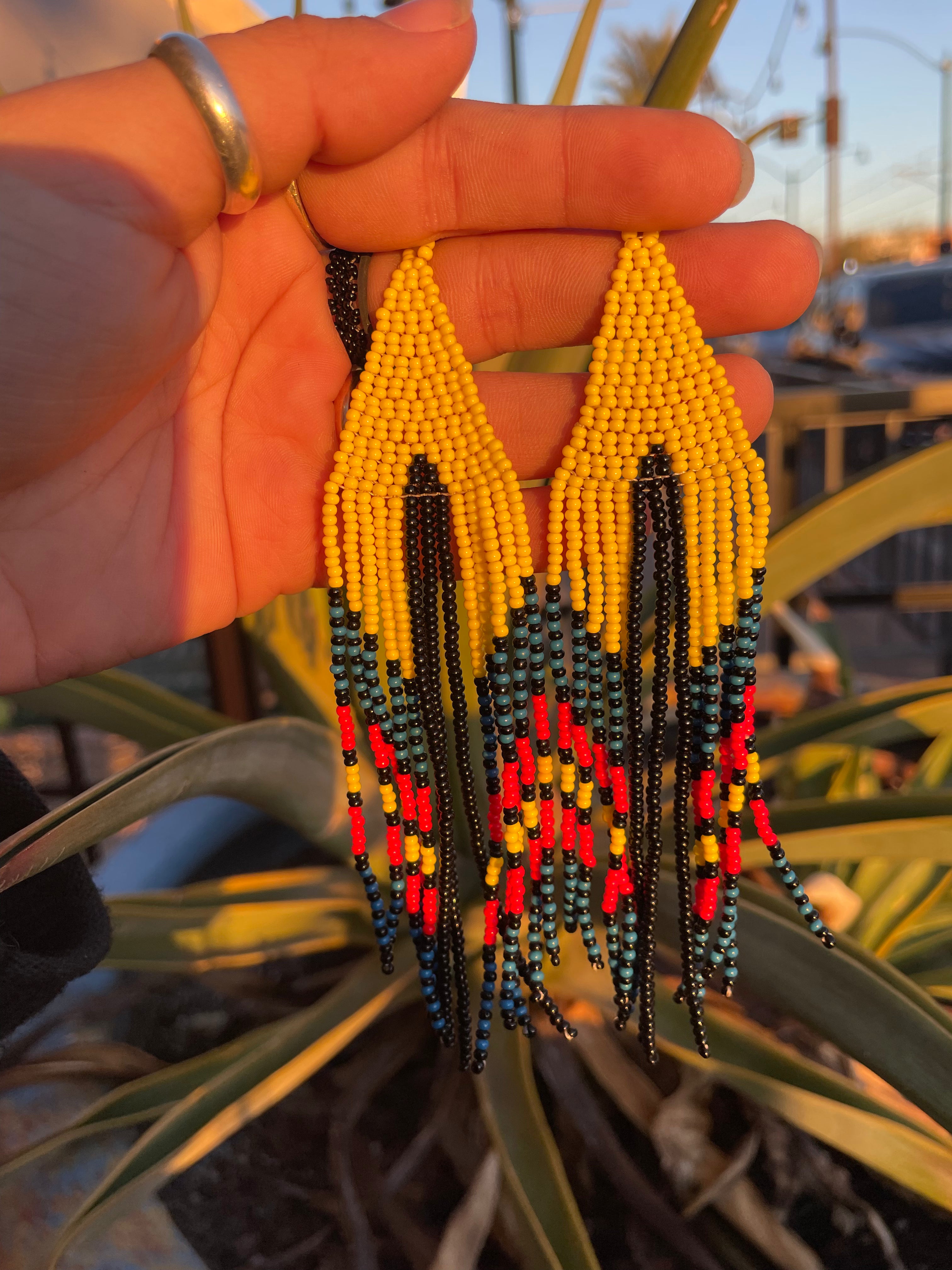 Serpiente - Yellow & Black Huichol Serpent Beadwork Earrings