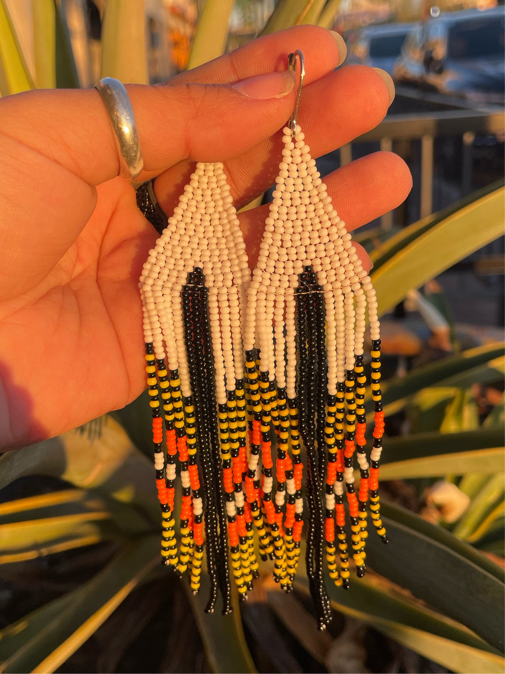 Serpiente - White & Black Huichol Serpent Beadwork Earrings